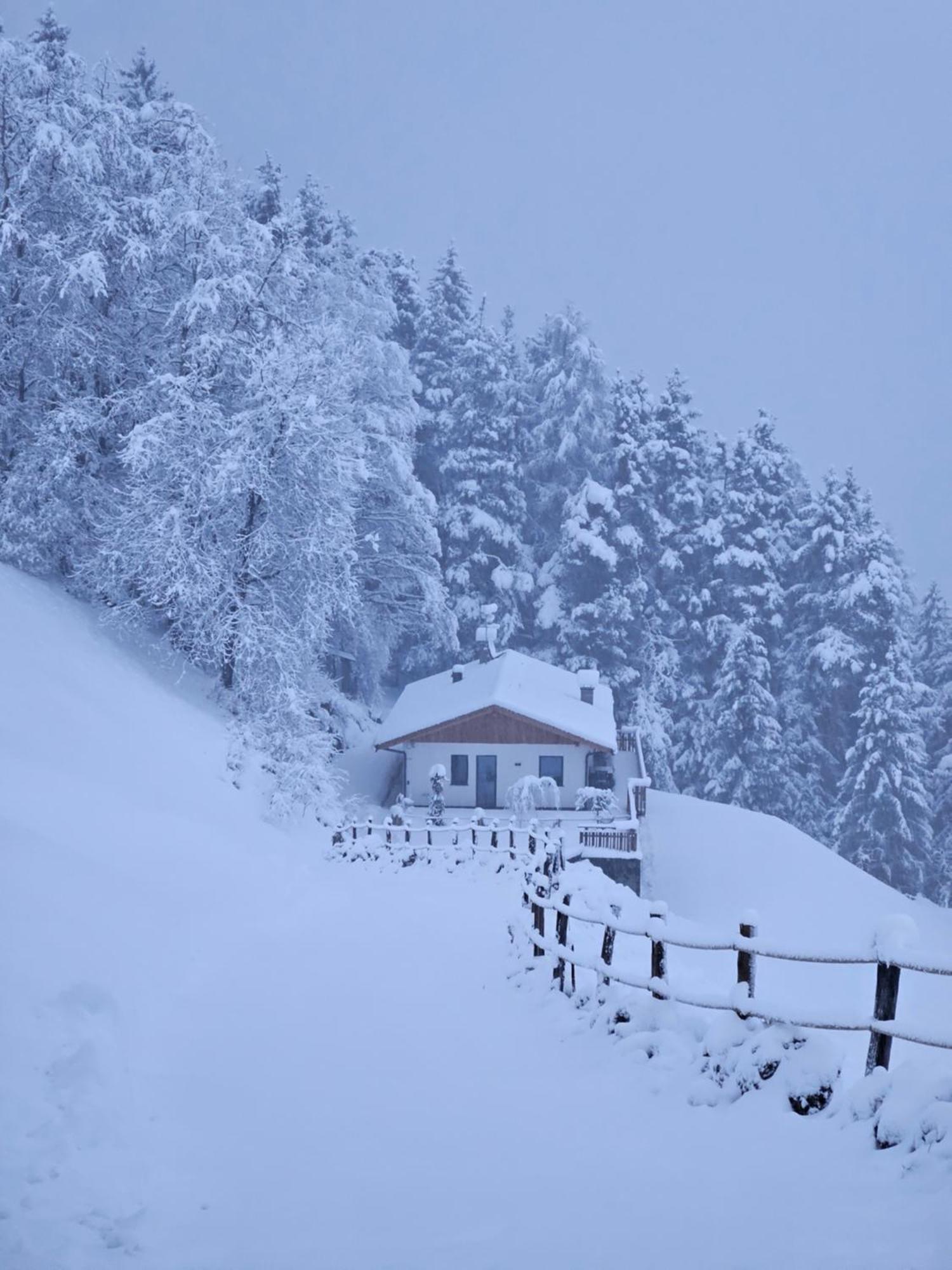 Alone In Chalet With View On Dolomites Вилландро Экстерьер фото